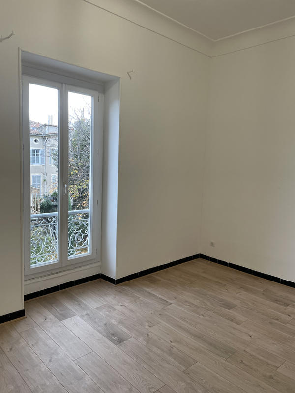 Appartement - 91 m² - 5 pièces