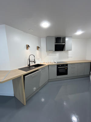 Maison - 85 m² - 4 pièces