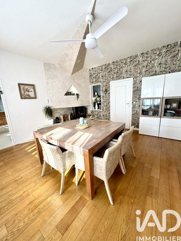 Maison - 320 m² - 10 pièces