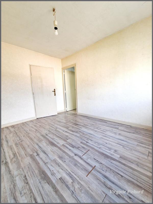 Maison - 141 m² - 5 pièces