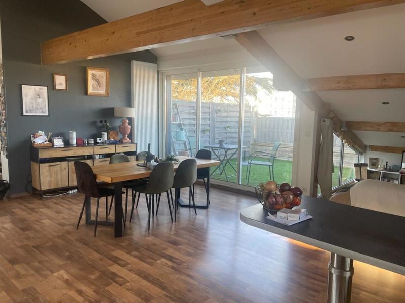 Appartement - 84 m² - 3 pièces