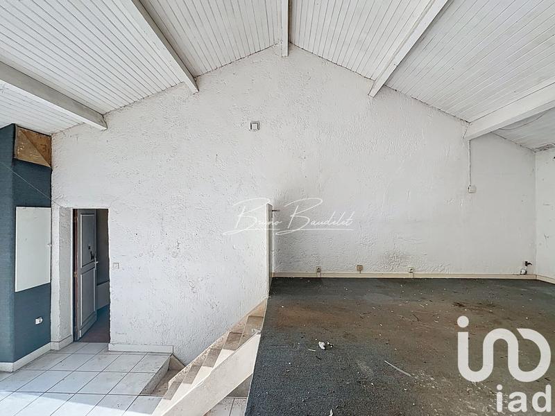 Maison - 210 m² - 6 pièces