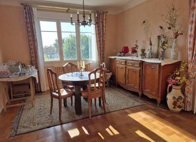 Maison - 135 m² - 7 pièces