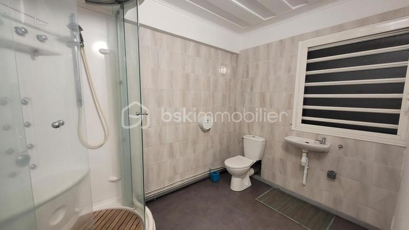 Bureau - 140 m² - 6 pièces