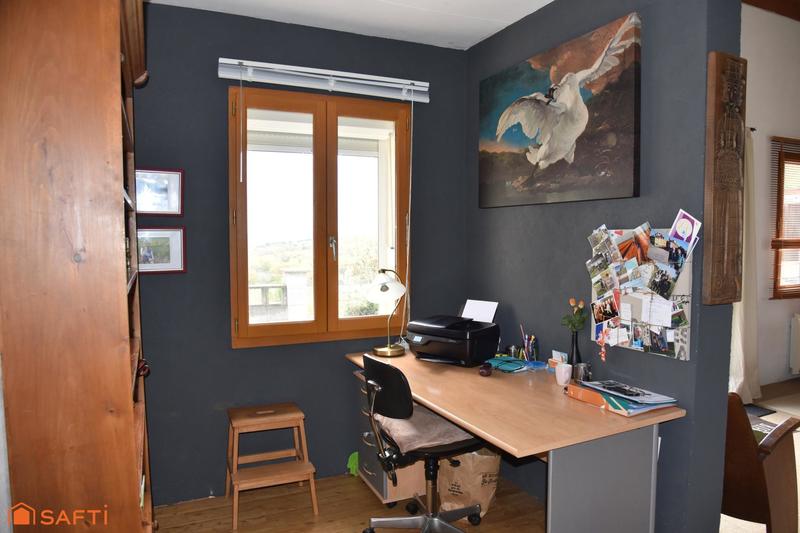 Maison - 240 m² - 8 pièces