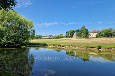 Maison - 216 m² - 6 pièces