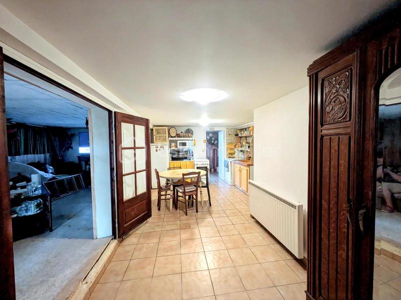 Maison traditionnelle - 186 m² - 8 pièces