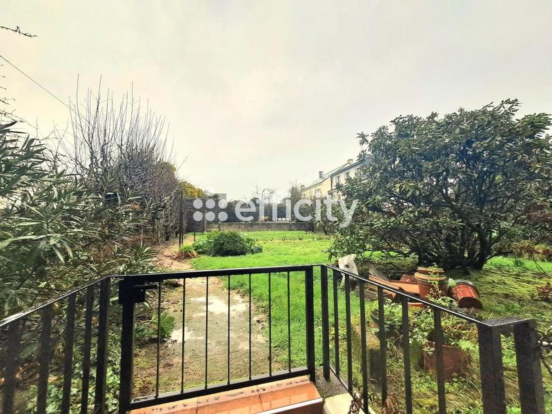 Maison de ville - 120 m² - 6 pièces