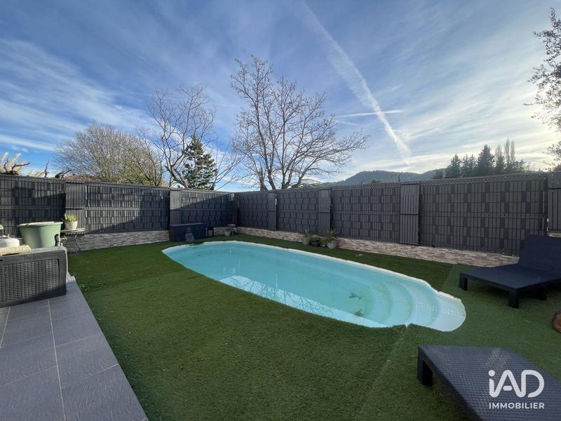 Maison - 92 m² - 4 pièces