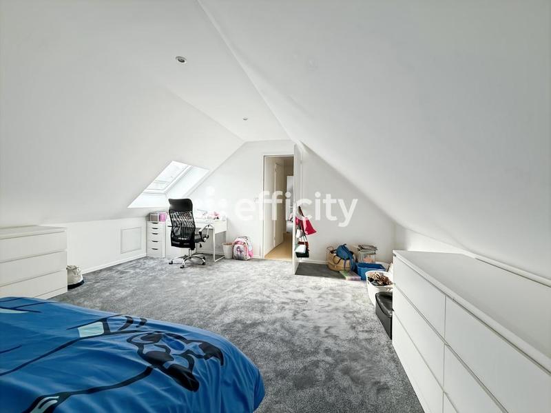 Pavillon - 133 m² - 6 pièces