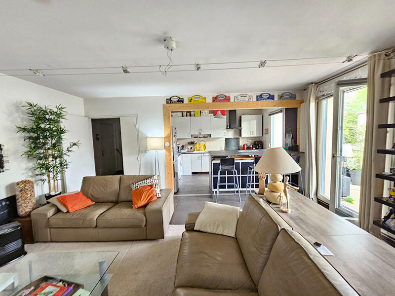 Appartement - 90 m² - 4 pièces