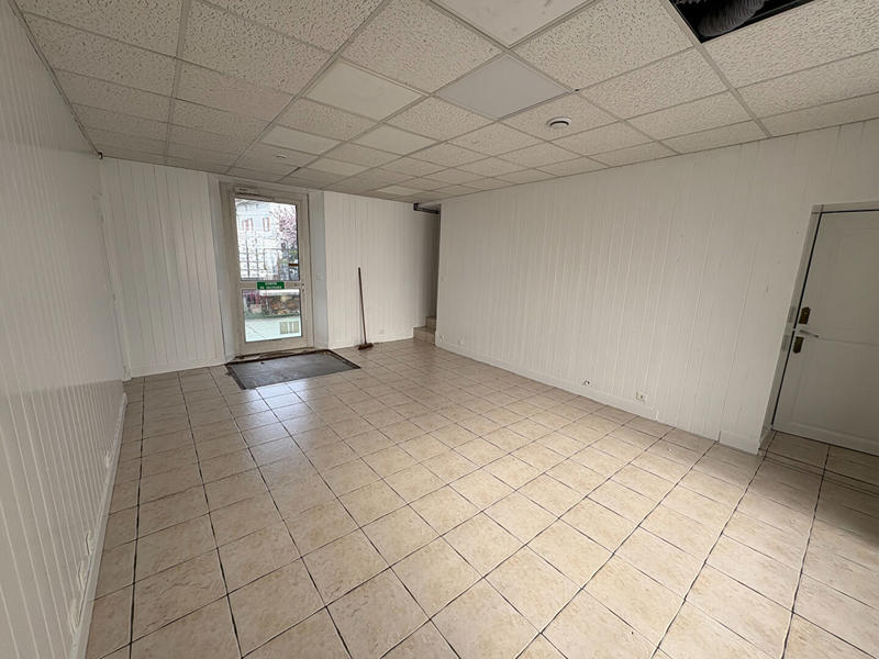 Local commercial - 66 m² - 4 pièces