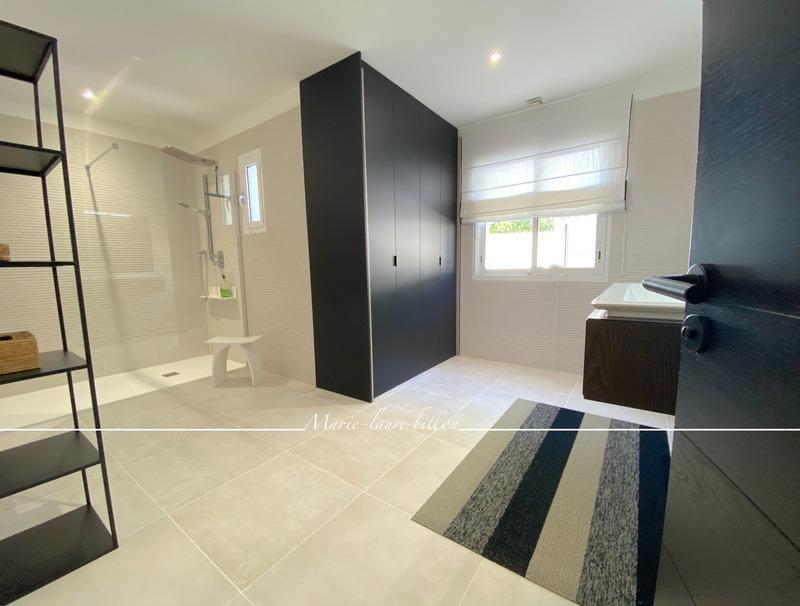 Maison - 273 m² - 7 pièces