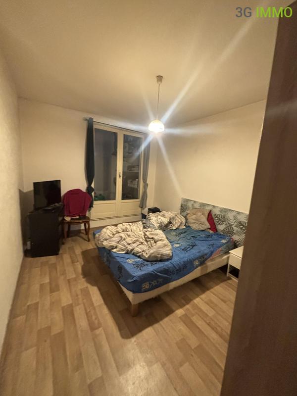 Immeuble - 180 m² - 9 pièces