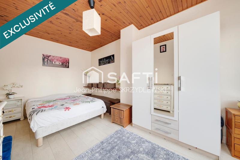 Maison - 90 m² - 5 pièces