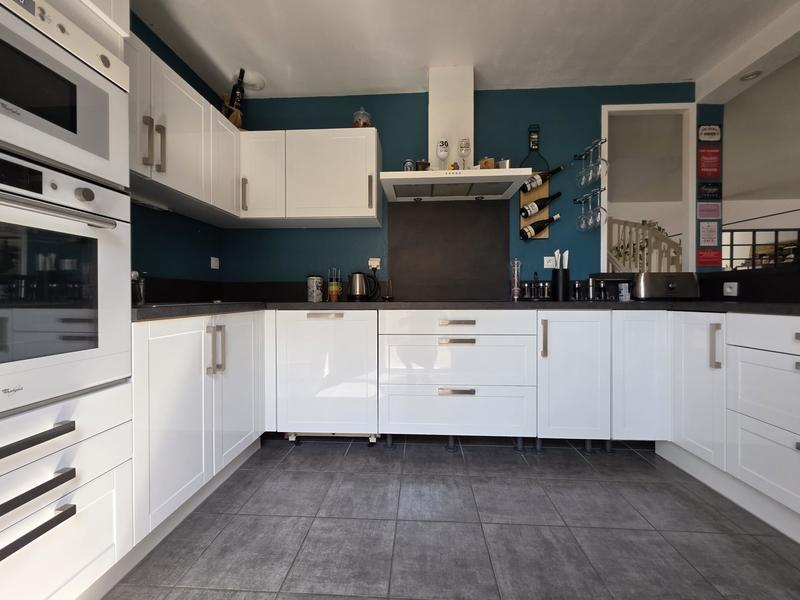 Maison - 101 m² - 4 pièces