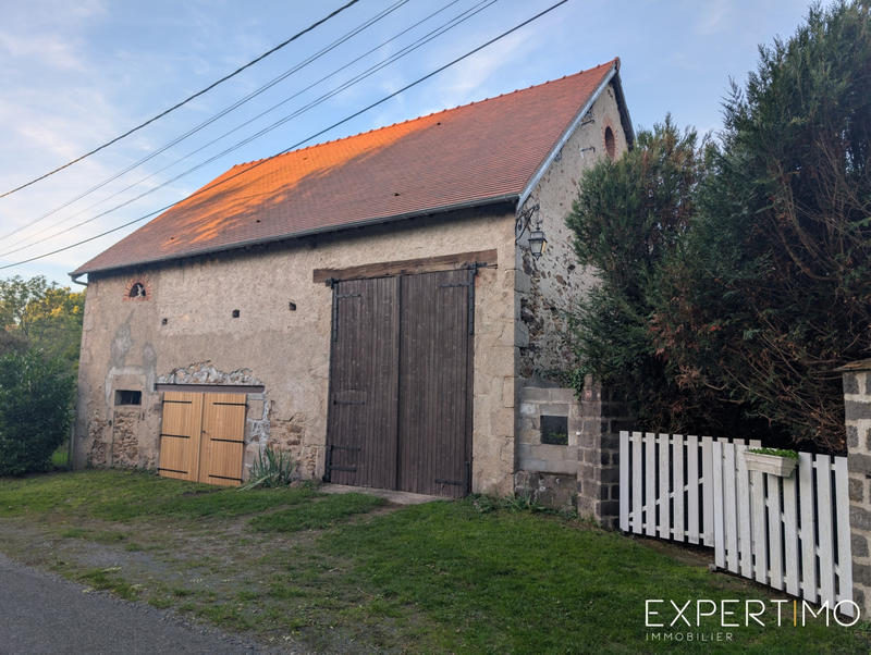 Maison - 338 m² - 8 pièces