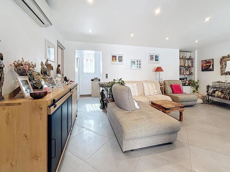 Appartement - 97 m² - 4 pièces