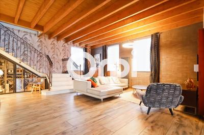 Maison - 243 m² - 5 pièces