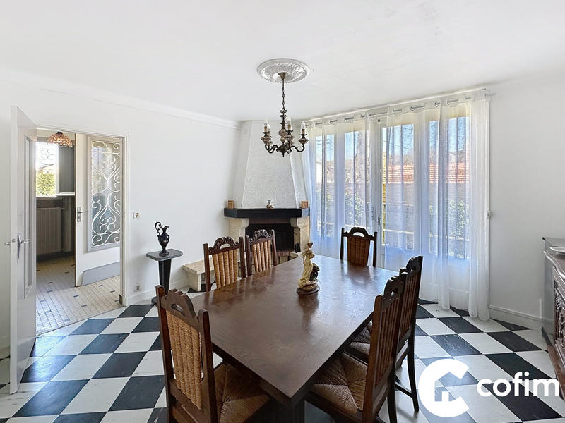 Maison - 88 m² - 5 pièces