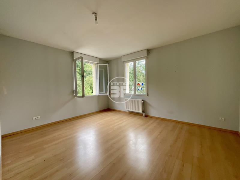 Maison - 111 m² - 5 pièces