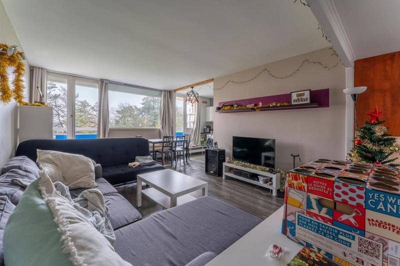 Appartement - 100 m² - 5 pièces