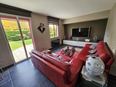 Pavillon - 157 m² - 6 pièces