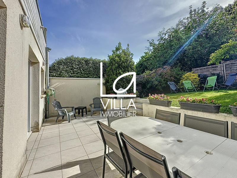 Maison traditionnelle - 130 m² - 5 pièces