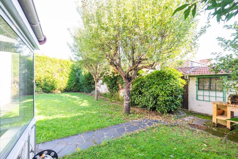 Maison - 183 m² - 9 pièces