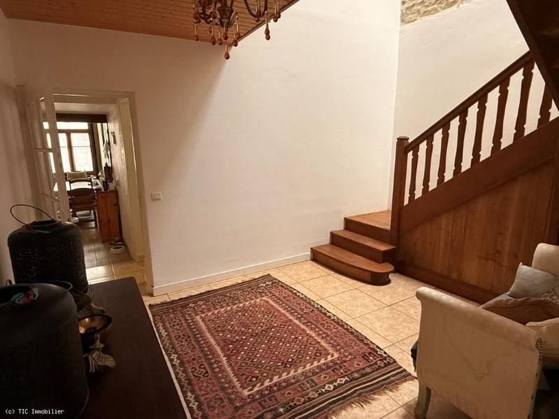 Maison de village - 392 m² - 10 pièces