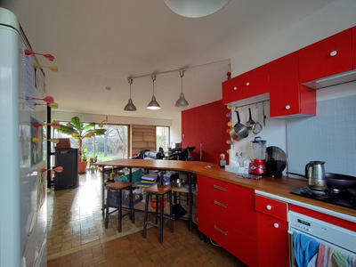 Maison - 90 m² - 4 pièces