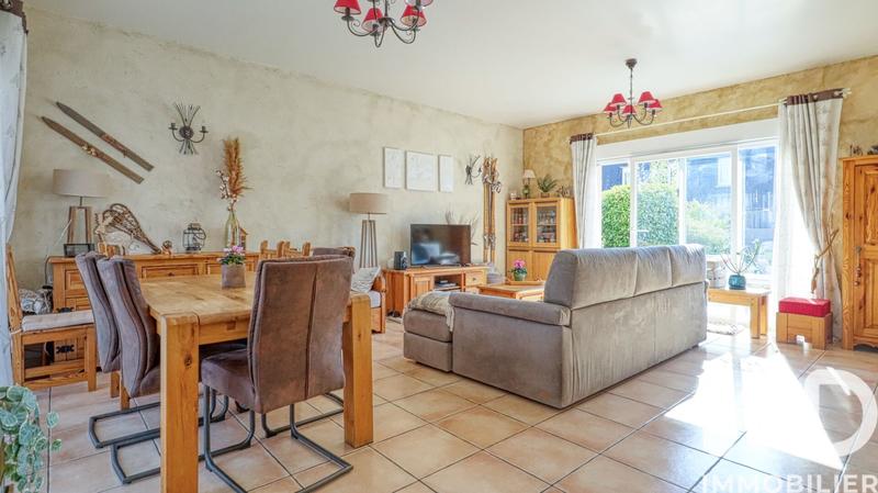 Maison - 111 m² - 6 pièces