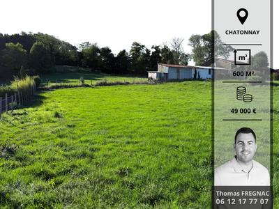 Terrain constructible - 600 m²