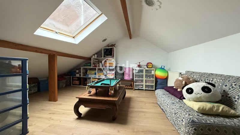 Maison - 197 m² - 10 pièces