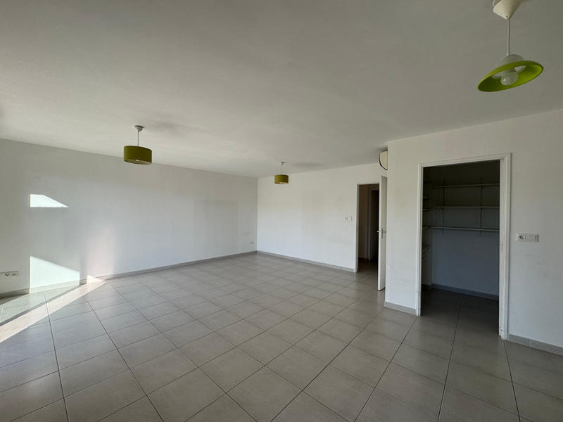 Appartement - 92 m² - 4 pièces