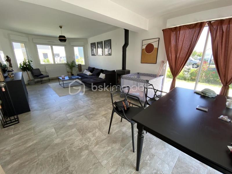 Maison - 140 m² - 6 pièces