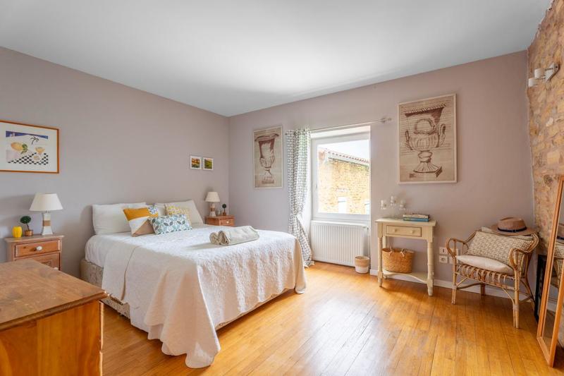 Maison - 212 m² - 5 pièces