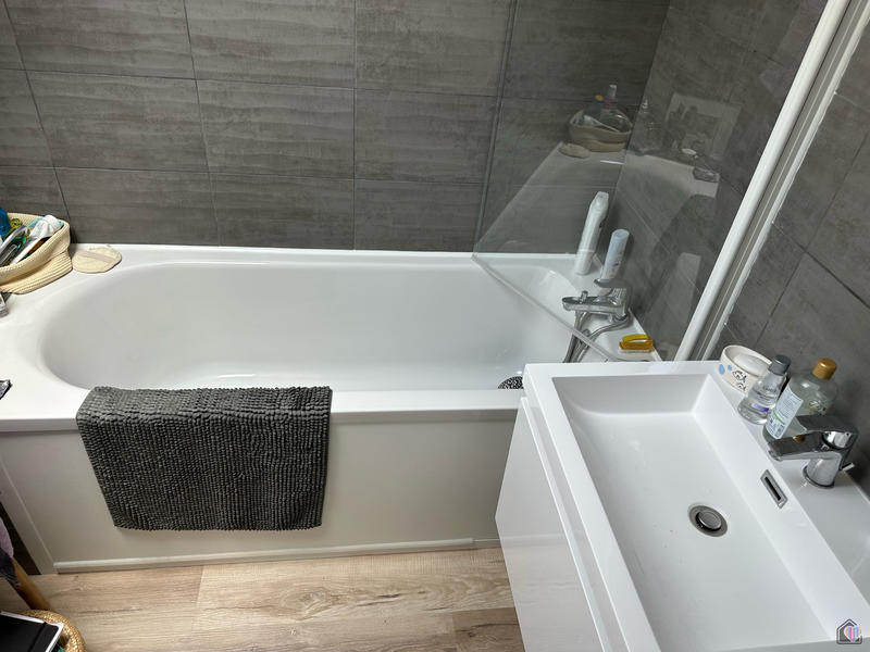 Appartement - 95 m² - 4 pièces