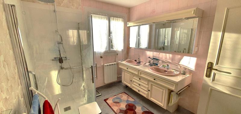 Pavillon - 168 m² - 5 pièces