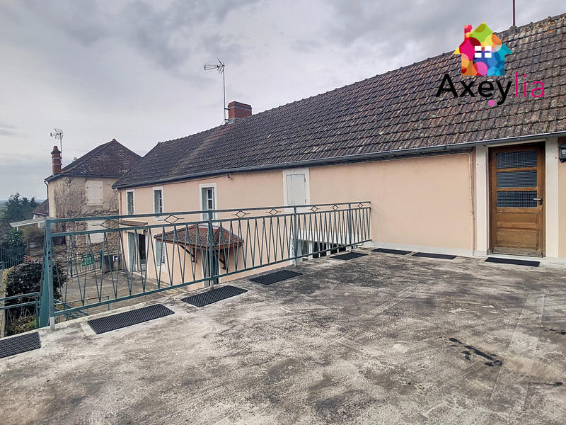 Maison de village - 220 m² - 8 pièces