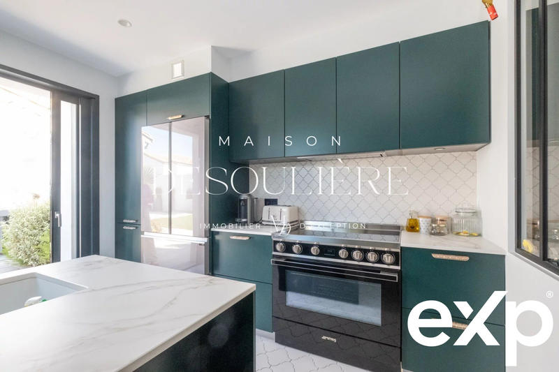 Villa - 200 m² - 7 pièces