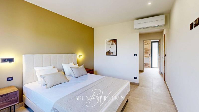 Villa - 384 m² - 7 pièces