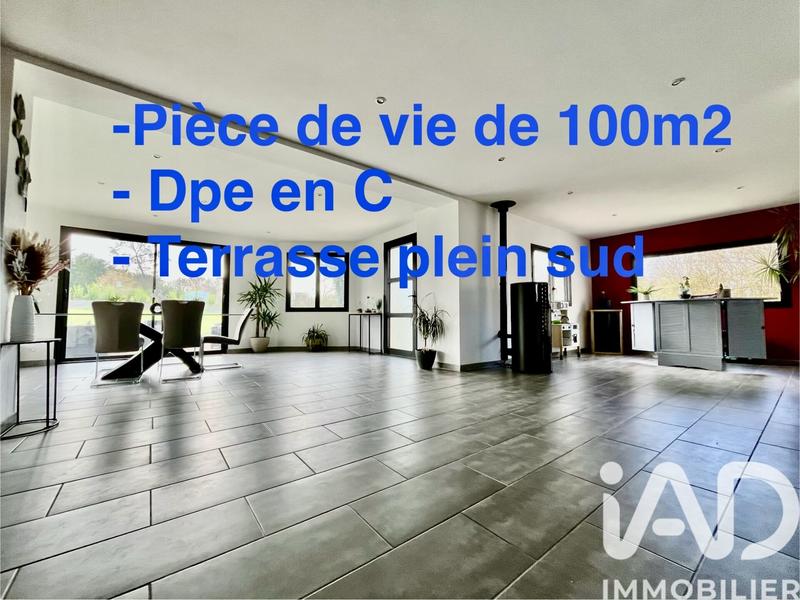 Maison - 140 m² - 5 pièces