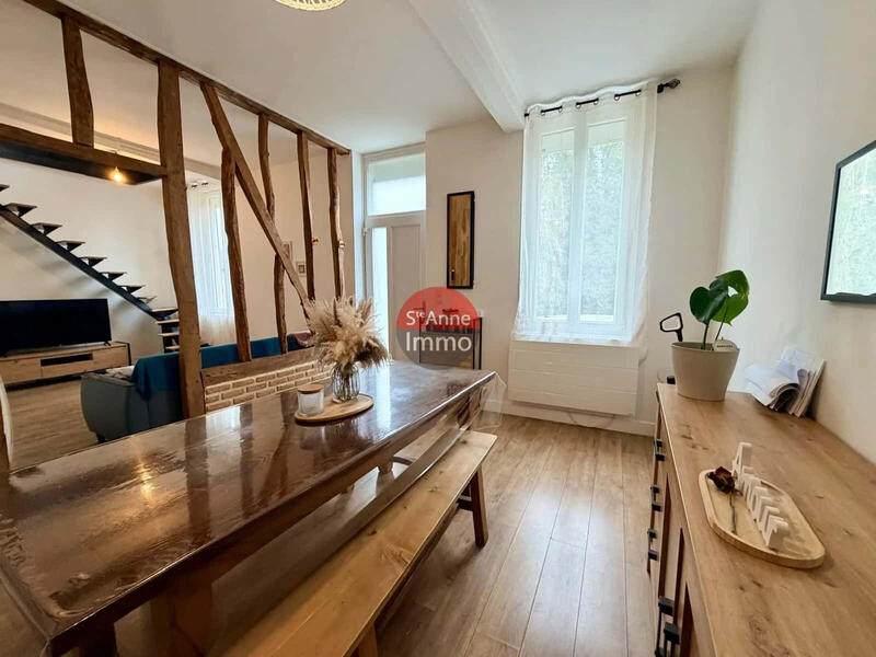 Maison - 89 m² - 5 pièces