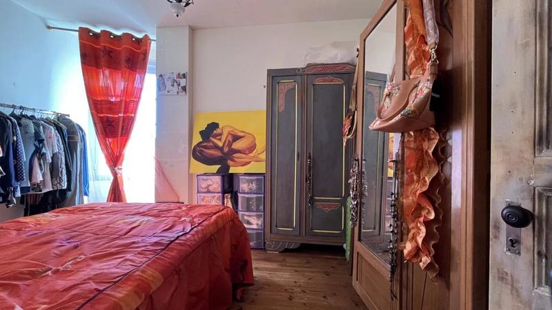 Propriété - 265 m² - 6 pièces