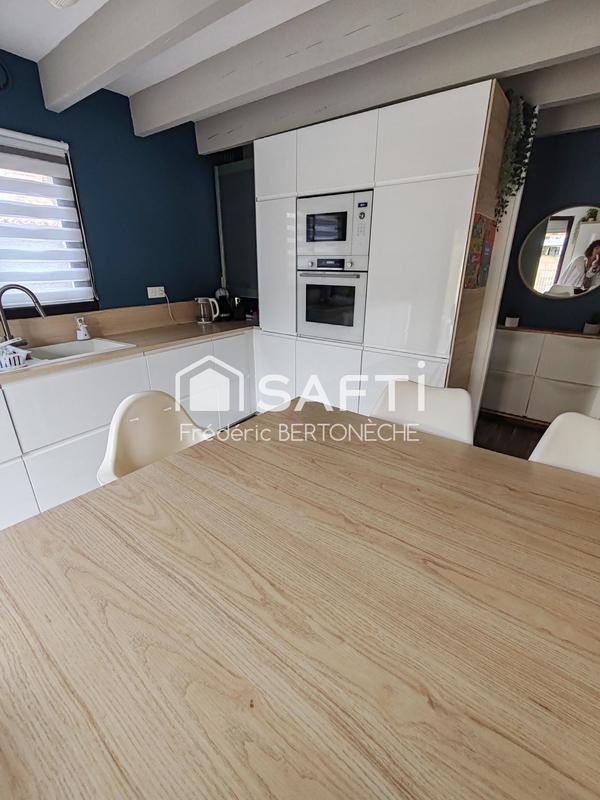 Maison - 180 m² - 7 pièces