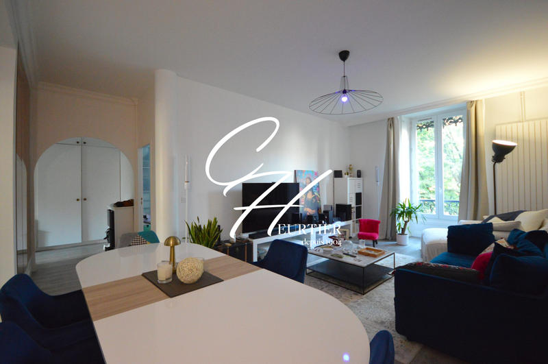 Appartement - 83 m² - 3 pièces