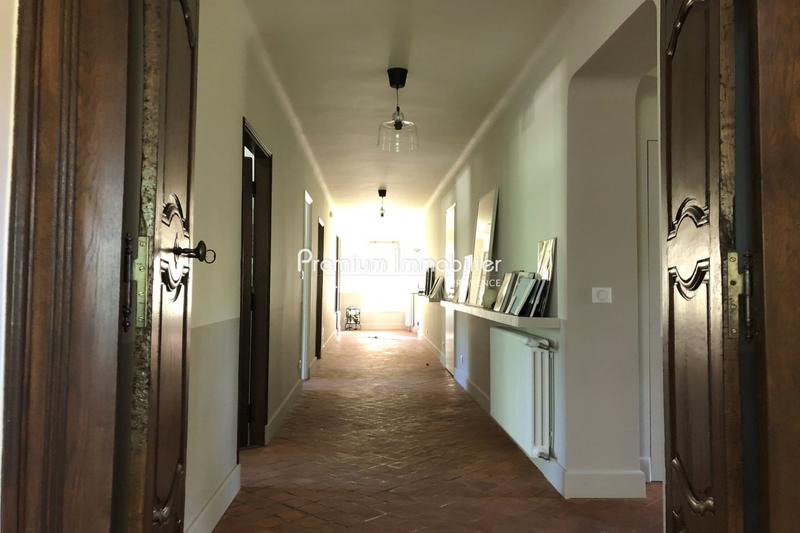 Villa - 235 m² - 7 pièces