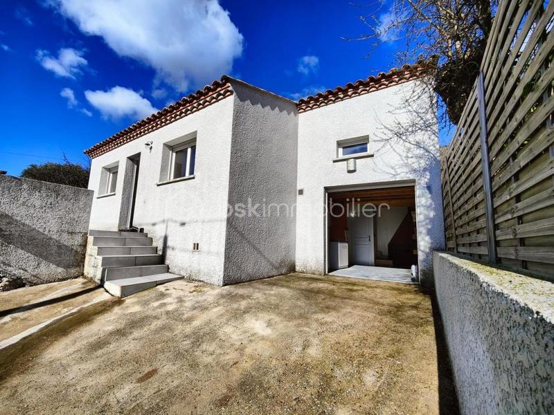 Villa - 80 m² - 4 pièces
