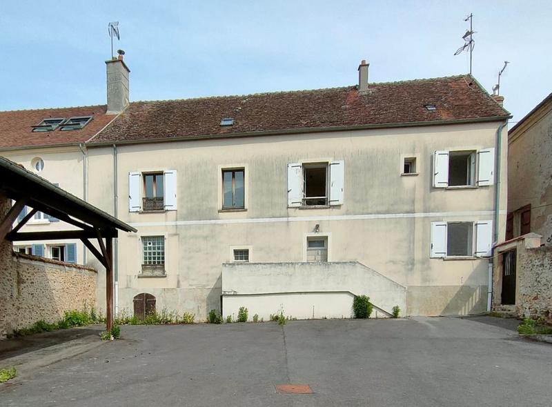 Immeuble - 213 m² - 6 pièces